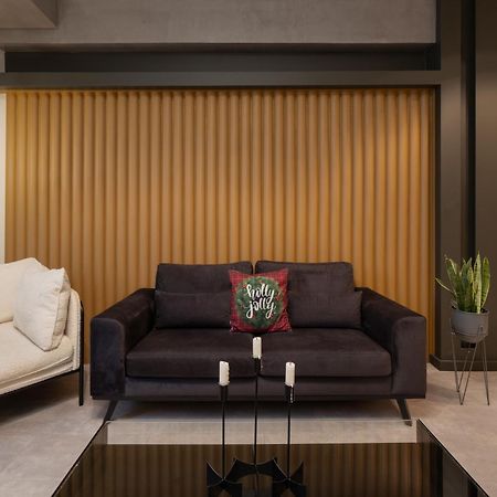 A Place 4U No6 - City Escape With Balcony Lounge & Open Living Space Атина Екстериор снимка