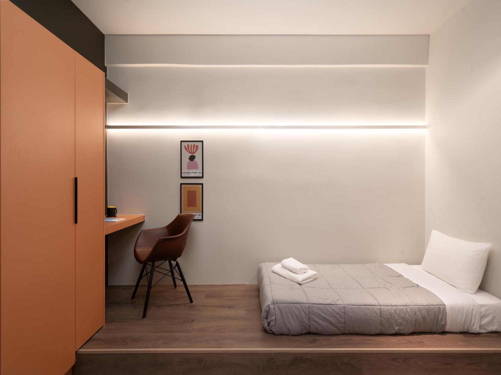 A Place 4U No6 - City Escape With Balcony Lounge & Open Living Space Атина Екстериор снимка